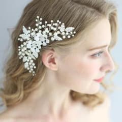【美品】ブライダル　ヘアコーム　ヘッドドレス　アクセサリーのサムネイル