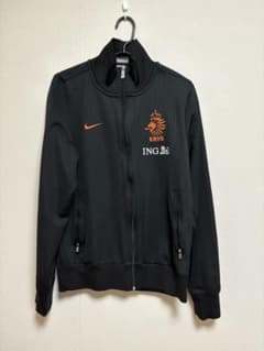 NIKE トラックジャケットのサムネイル