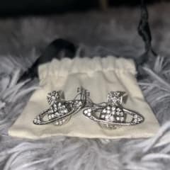 Vivienne Westwood オーブ ピアス シルバー - メルカリ