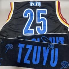 TWICE TZUYU ツウィユニフォーム タオル セット - メルカリ
