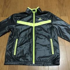 adidas ウインドブレーカー　ジャージ　130のサムネイル