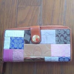 ちひろ様  COACH財布のサムネイル