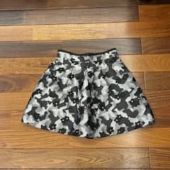 ミニスカートのサムネイル