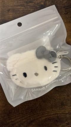 韓国限定　キティ　コインケース　キーホルダーのサムネイル