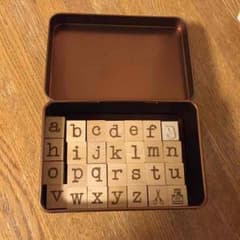 【未使用】缶入りアルファベットスタンプのサムネイル