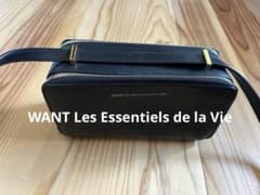 WANT LES ESSENTIELS ウォレットバッグ ブラック 巾着袋つきのサムネイル