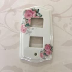 薔薇のスイッチカバーのサムネイル