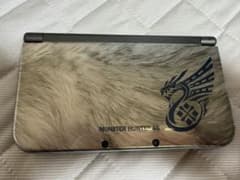 Newニンテンドー3DS LL モンスターハンター4G スペシャルパック 本体のサムネイル