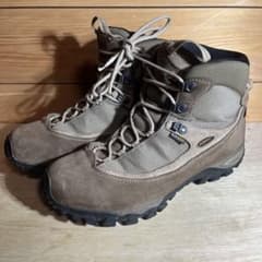 ビブラム　AKU登山靴ハイカットのサムネイル