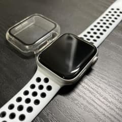 Apple Watch series5 GPSセルラー 44mm ナイキモデルのサムネイル