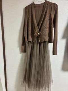 秋服　M ニットワンピースのサムネイル
