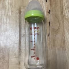 ピジョン哺乳瓶240mlのサムネイル