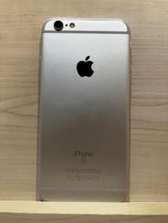 Apple iPhone 6s 64GBのサムネイル