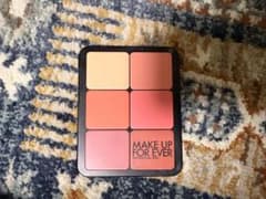 MAKE UP FOR EVER HD ESSENTIALS PALLETTEのサムネイル