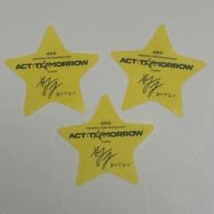 TXT 落下物 ACT:TOMORROW ヨンジュン サイン付き星 3枚セットのサムネイル