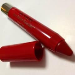レブロン 赤リップのサムネイル