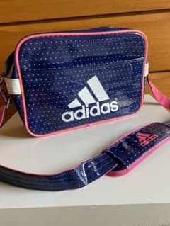 adidas アディダス　エナメル★スポーツバッグ★小学生女の子向けのサムネイル