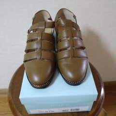 BENEBIS グルカサンダル カーキ 22.5cmのサムネイル