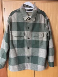 UNIQLO オーバーサイズ　オーバーシャツジャケット ジャケットのサムネイル