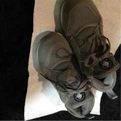NIKE AIR HUARACHE GRYのサムネイル