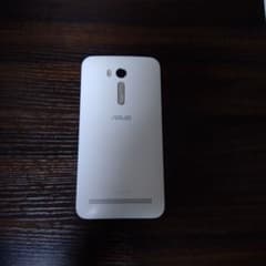 Zenfone2 ROM 16GB RAM 2GBモデル SIMフリーのサムネイル