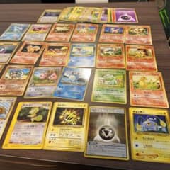 旧裏　ポケモンカードのサムネイル