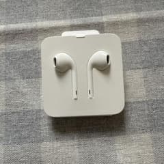 Apple EarPods with Lightning Connectorのサムネイル