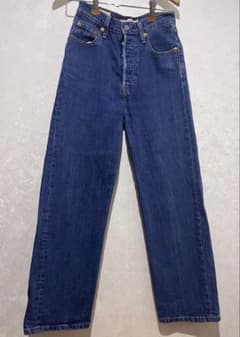 Levi's RIBCAGE STRAIGHT デニム 26のサムネイル