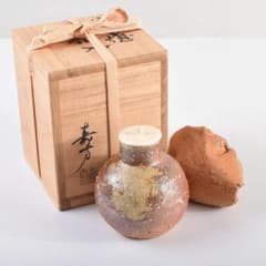 茶道具　信楽焼　上田寿方作　茶入　仕覆付　共箱　V　8952 茶道具 信楽焼 上田寿方作 茶入 仕覆付 共箱 V 8952 - メルカリ