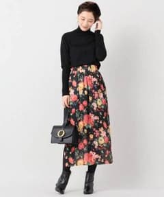新品タグ 2017秋冬 IENA 花柄 スカート spicandspanのサムネイル