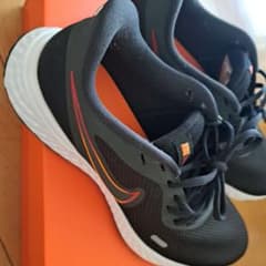 Nikeナイキ ランニングシューズ ブラック/オレンジ24.5cm新品ランシューのサムネイル