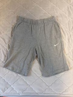 NIKE メンズ スウェットショートパンツ グレー Mサイズのサムネイル