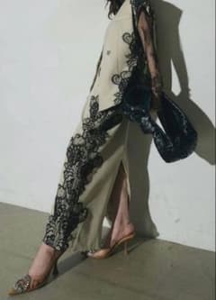 ◆新品◆サイドレースジレセットアップ　ベージュ　ZARA ANDREA&CO.のサムネイル