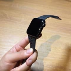 Apple Watch Nike SE 第1世代 44mm スペースグレイのサムネイル