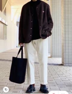 UNIQLO ワイドテーパードパンツ　白のサムネイル