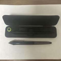【ジャンク】Wacom ペンタブレット用ペン ケース付きのサムネイル