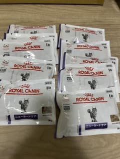 ロイヤルカナン 猫用 ニュータードケア 30g×10袋のサムネイル