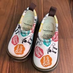 ひつじのショーン柄スリッポンのサムネイル