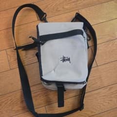 STUSSY ショルダーバッグ ベージュのサムネイル