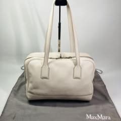 極美品　MaxMara ハンドバッグ ミニボストンターンロック オフホワイト 極美品 MaxMara ハンドバッグ ミニボストンターンロック オフホワイト