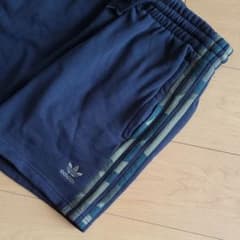 お値下げ【adidas】ハーフパンツ　メンズSのサムネイル