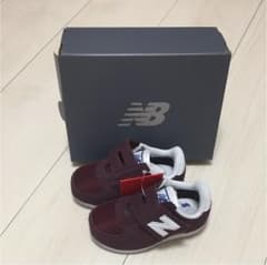 ニューバランス 13㎝ ボルドーのサムネイル