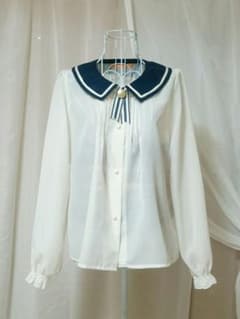 Fi.n.t♡ストライプタイ付きライン衿長袖ブラウスのサムネイル