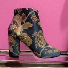 AQUAZZURA フローラル柄ショートブーツ GD/BK 37のサムネイル