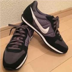 ナイキ スニーカーのサムネイル
