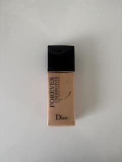 Dior スキンフォーエヴァーアンダーカバー 010のサムネイル