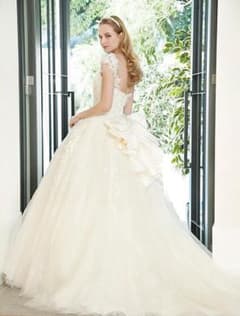 結婚式 二次会 花嫁　ワタベウェディングコラボ　ウェディングドレスのサムネイル