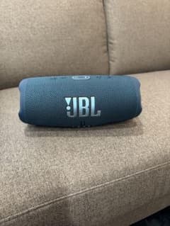 JBL charge5 Bluetooth スピーカー【美品】のサムネイル