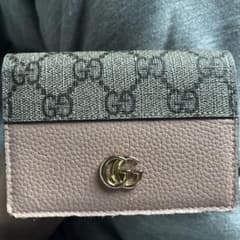 GUCCI 二つ折り財布 ピンク グレー - メルカリ