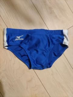 n*m様 Mizuno 水着 140サイズのサムネイル